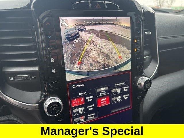 RAM 1500 Laramie Crew Cab 4WD 2021