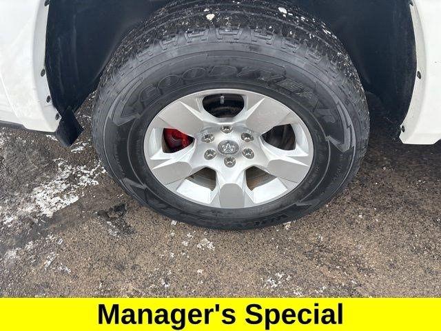 RAM 1500 Laramie Crew Cab 4WD 2021