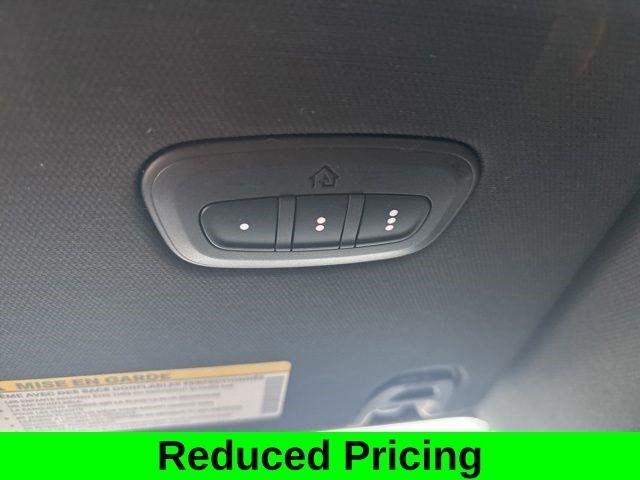 RAM 1500 Laramie Crew Cab 4WD 2021