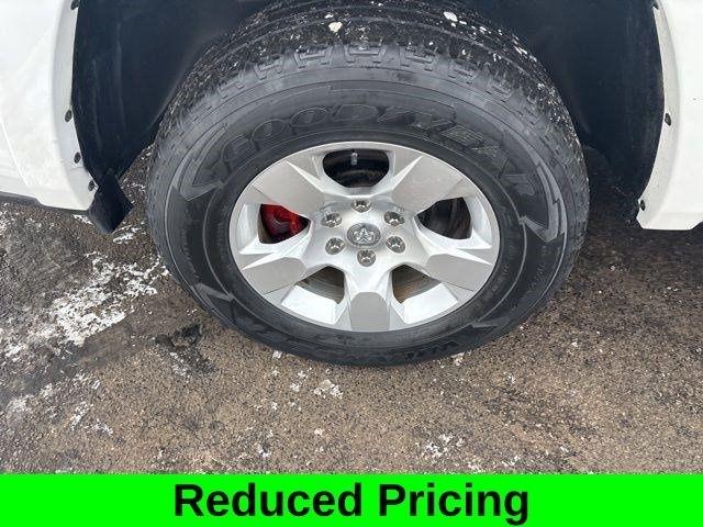 RAM 1500 Laramie Crew Cab 4WD 2021