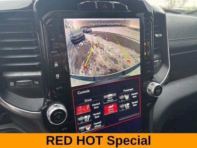RAM 1500 Laramie Crew Cab 4WD 2021