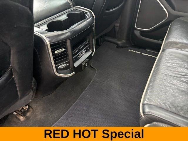 RAM 1500 Laramie Crew Cab 4WD 2021