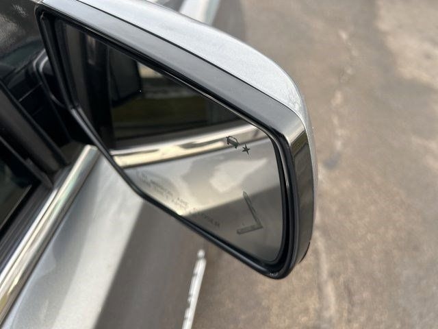 GMC Yukon Denali 4WD 2019