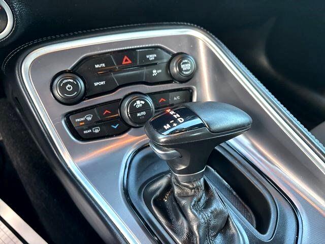 Dodge Challenger SXT 2020