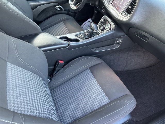 Dodge Challenger SXT 2020