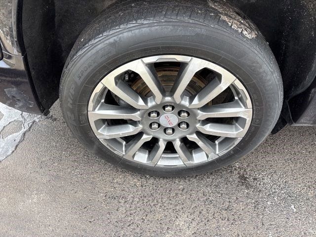 GMC Acadia Denali 2021