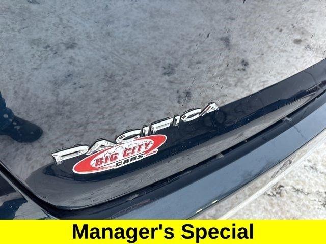 Chrysler Pacifica Touring 2024