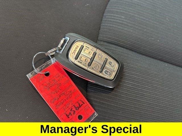 Chrysler Pacifica Touring 2024