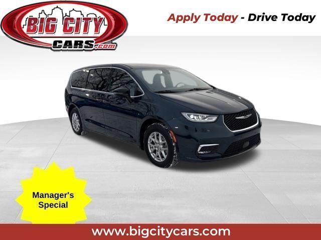 2024 Chrysler Pacifica Touring