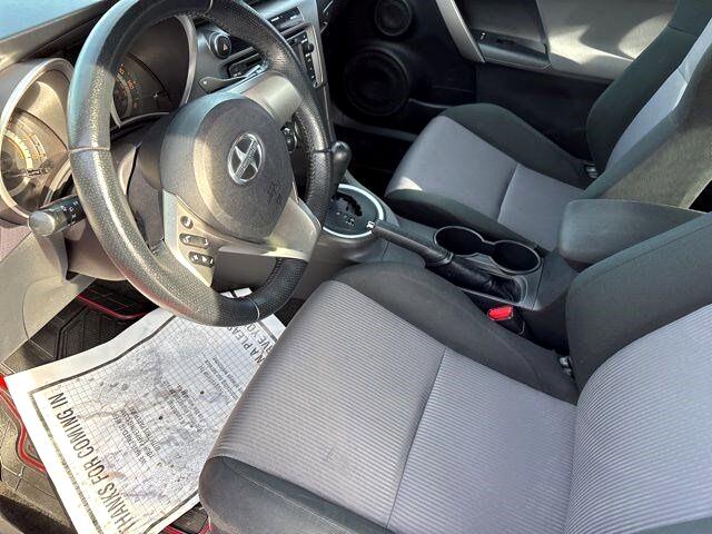 Scion tC Sports Coupe 6-Spd AT 2015