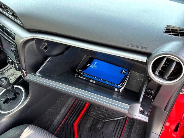 Scion tC Sports Coupe 6-Spd AT 2015