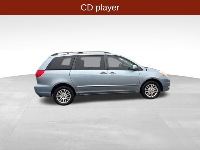Toyota Sienna XLE AWD 2009