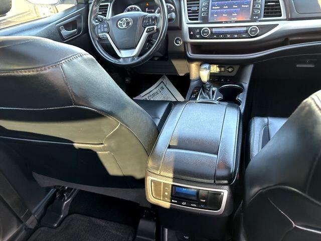 Toyota Highlander SE AWD V6 2018