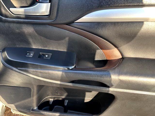 Toyota Highlander SE AWD V6 2018