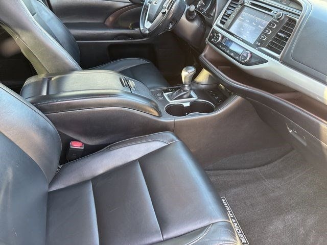 Toyota Highlander  2018