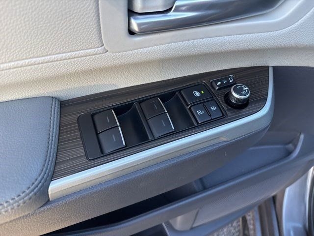 Toyota Sienna Limited 7-Passenger 2021