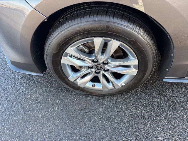 Toyota Sienna Limited 7-Passenger 2021