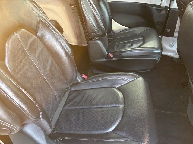 Chrysler Pacifica Hybrid Touring L 2022