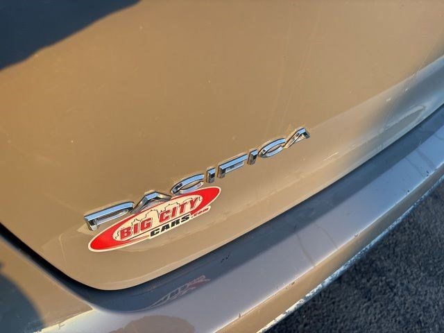 Chrysler Pacifica Hybrid Touring L 2022