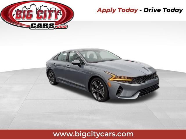 2022 Kia K5 EX's photo