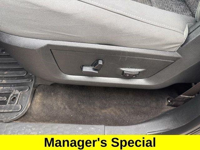 RAM 1500 SLT Crew Cab 4WD 2017