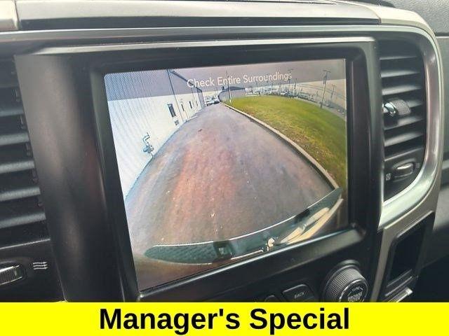 RAM 1500 SLT Crew Cab 4WD 2017