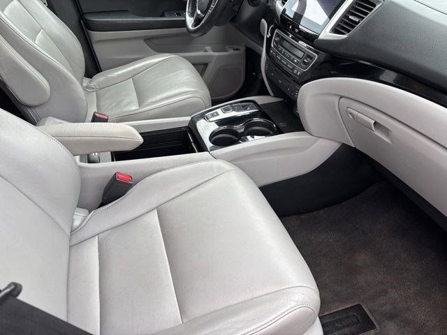 Honda Pilot Touring 2WD 2016