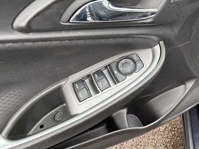 Chevrolet Malibu  2023