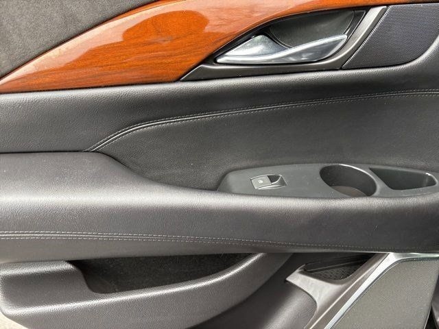 Cadillac Escalade Luxury 4WD 2017