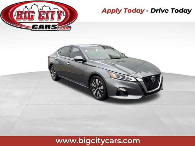 2019 Nissan Altima SL's photo