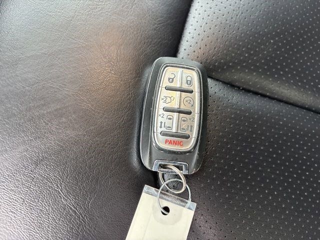 Chrysler Pacifica Touring L 2023