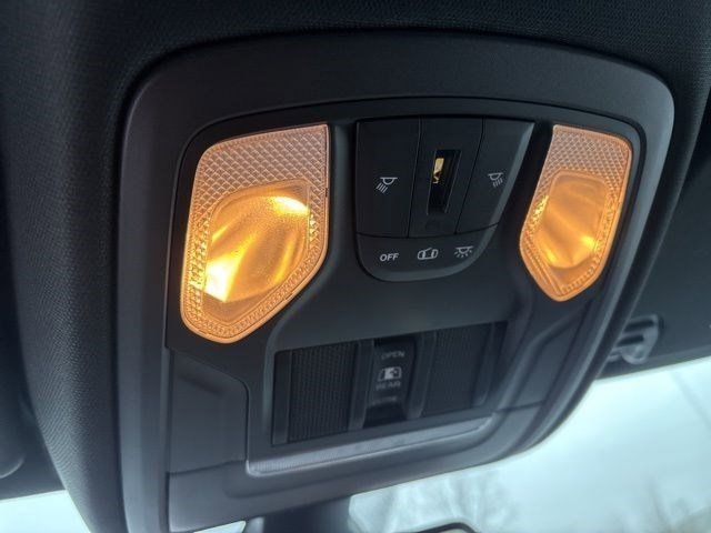 RAM 1500 Rebel Crew Cab 4WD 2019