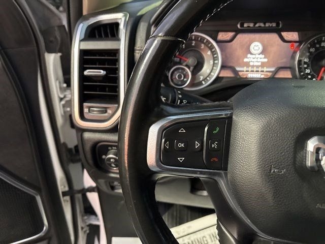 RAM 1500 Laramie Crew Cab SWB 4WD 2022