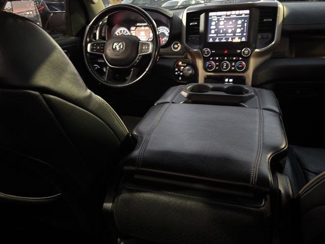 RAM 1500 Laramie Crew Cab SWB 4WD 2022