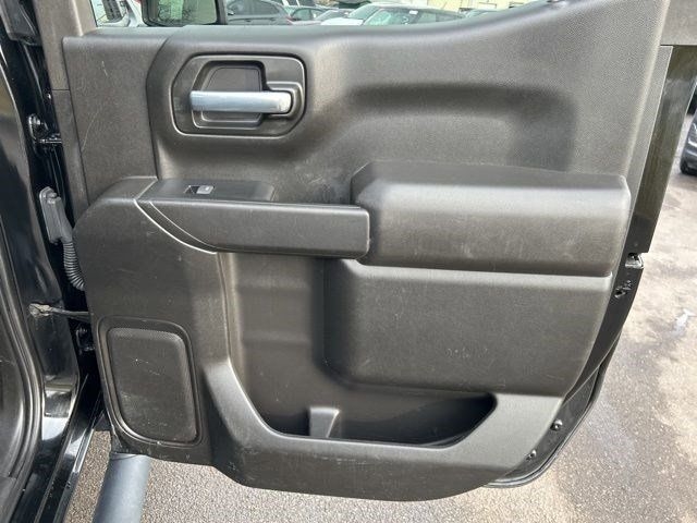 Chevrolet Silverado 1500 Custom Trail Boss Crew Cab Long Box 4WD 2021