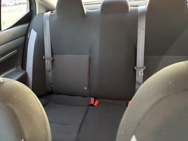 Nissan Versa S CVT 2025