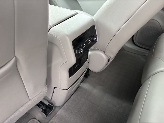 GMC Acadia SLT AWD 2023