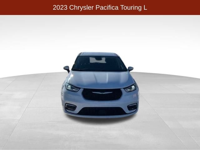 Chrysler Pacifica Touring L 2023