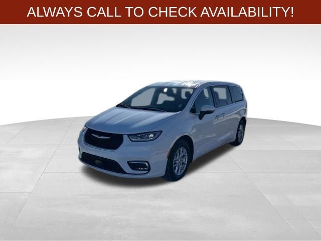 Chrysler Pacifica Touring L 2023