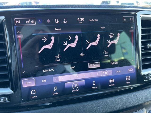 Chrysler Pacifica Touring L 2023