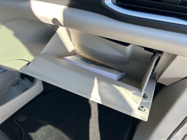 Chrysler Pacifica Touring L 2023