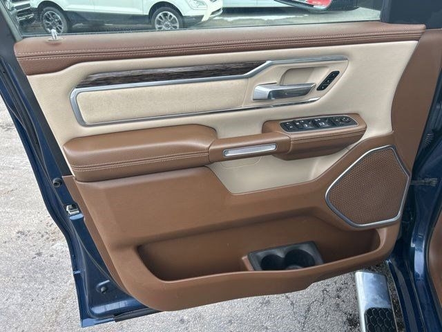 RAM 1500 Laramie Crew Cab 4WD 2019