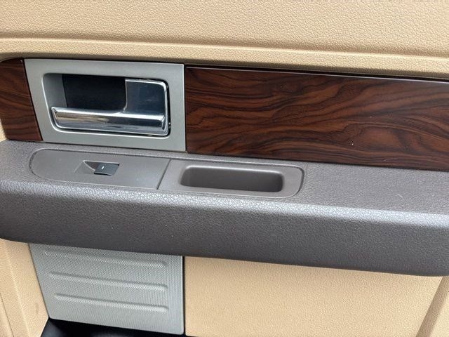 Ford F-150 Lariat SuperCrew 4WD 2012