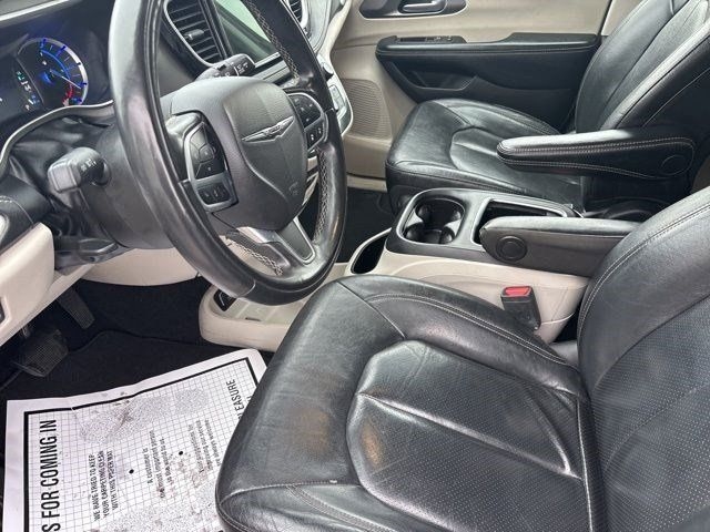 Chrysler Pacifica Hybrid Touring L 2022