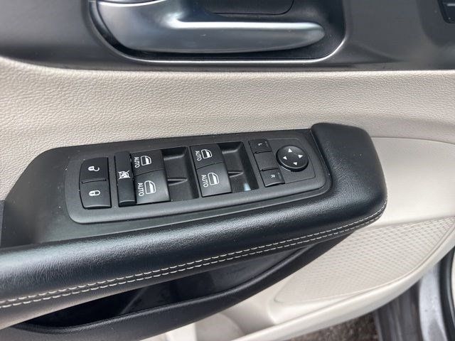 Chrysler Pacifica Hybrid Touring L 2022