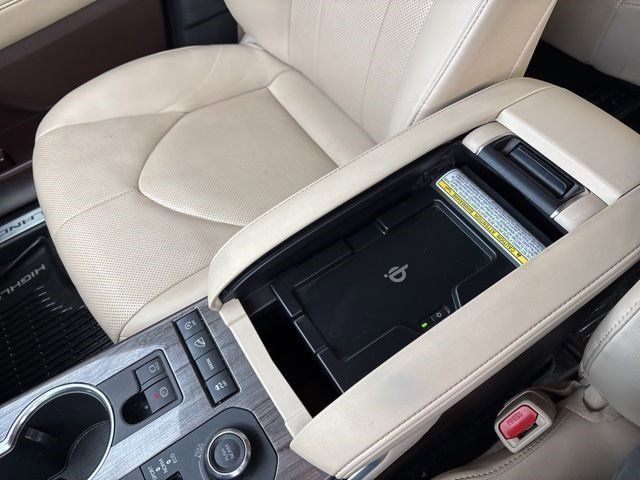 Toyota Highlander Limited AWD V6 2020