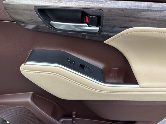 Toyota Highlander Limited AWD V6 2020