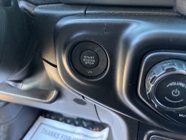 Jeep Wrangler Unlimited Sahara 4WD 2019