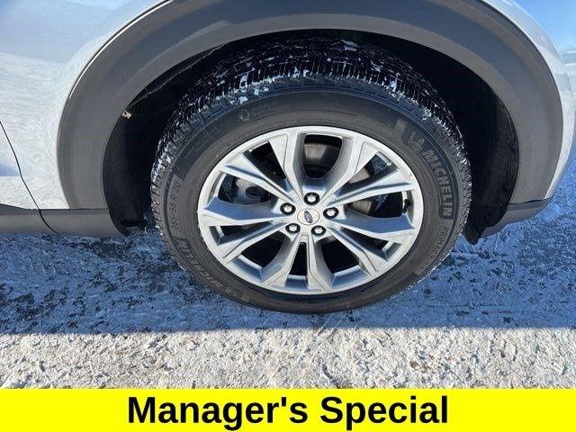 Ford Explorer XLT 4WD 2023