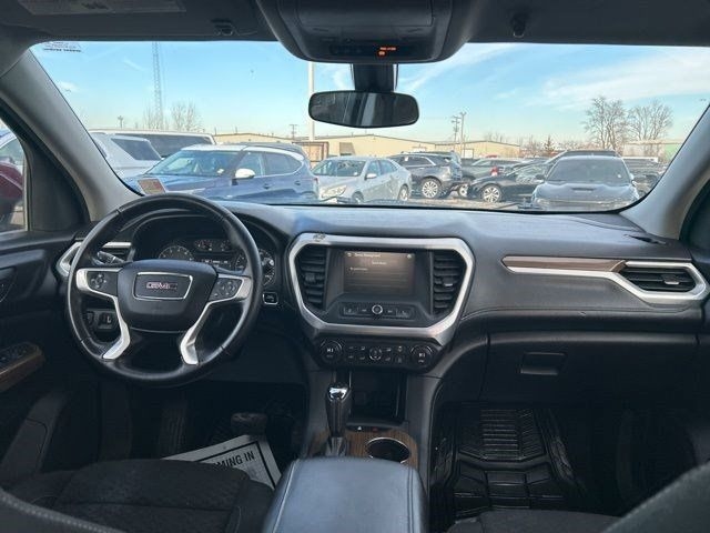 GMC Acadia SLE-1 AWD 2017